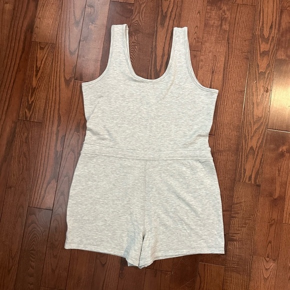 NWOT Thread and Supply Tamia Romper - Picture 3 of 9